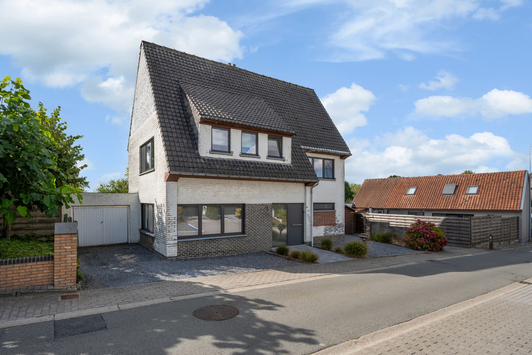 INSTAPKLARE GEZELLIGE GEZINWONING 3SLPKS, TUIN EN GARAGE! foto 25