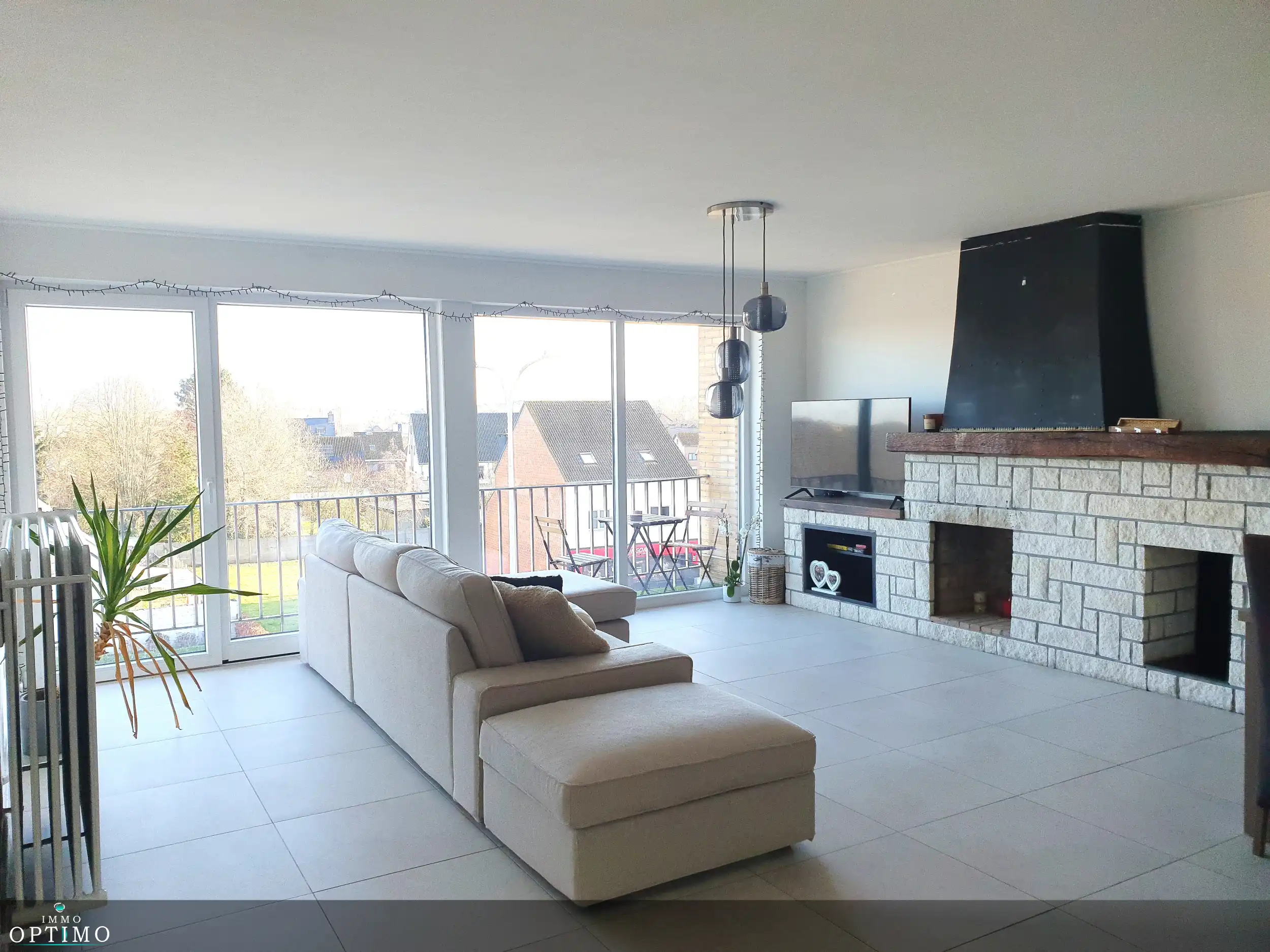 Appartement met 3slaapkamers + berging in kelder + afzonderlijke garage te Houthalen-Helchteren foto 2