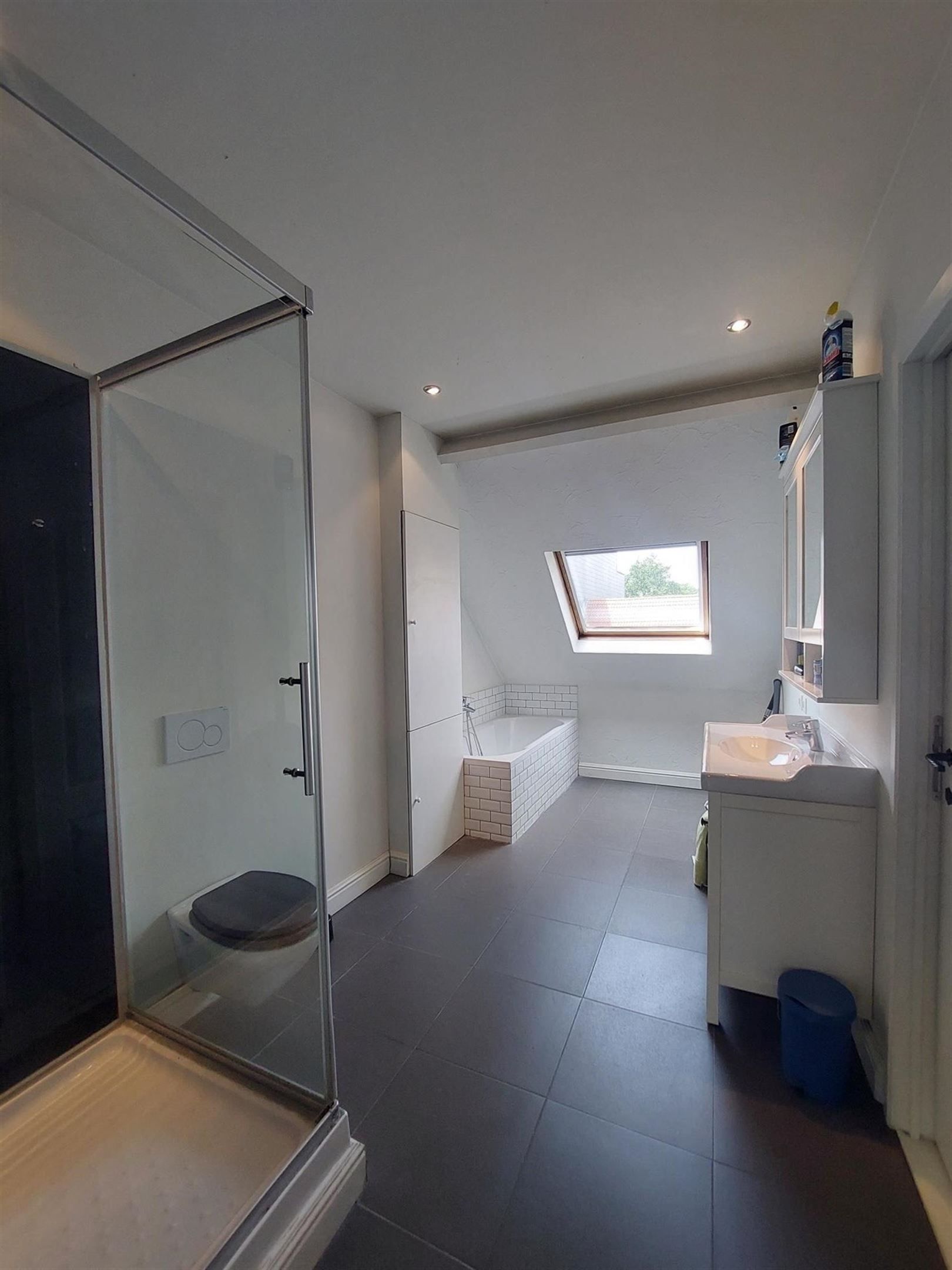 Duplex appartement in het centrum van Brasschaat. foto 8