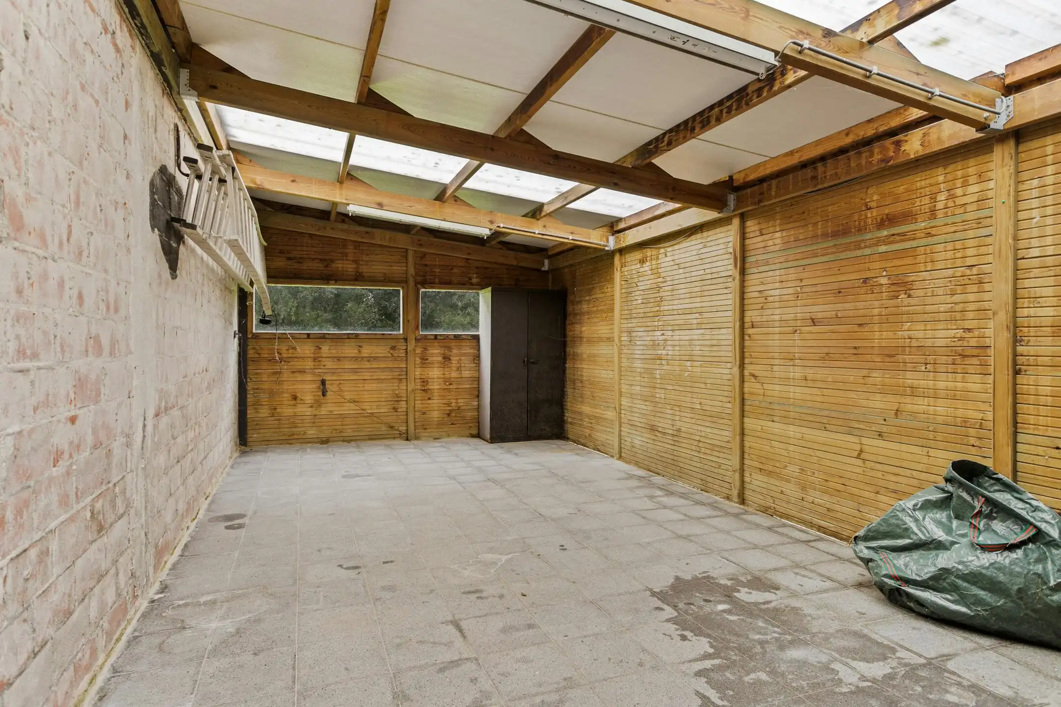 Ruime villa met praktijkruimte te koop in Sint-Baafs-Vijve foto 22