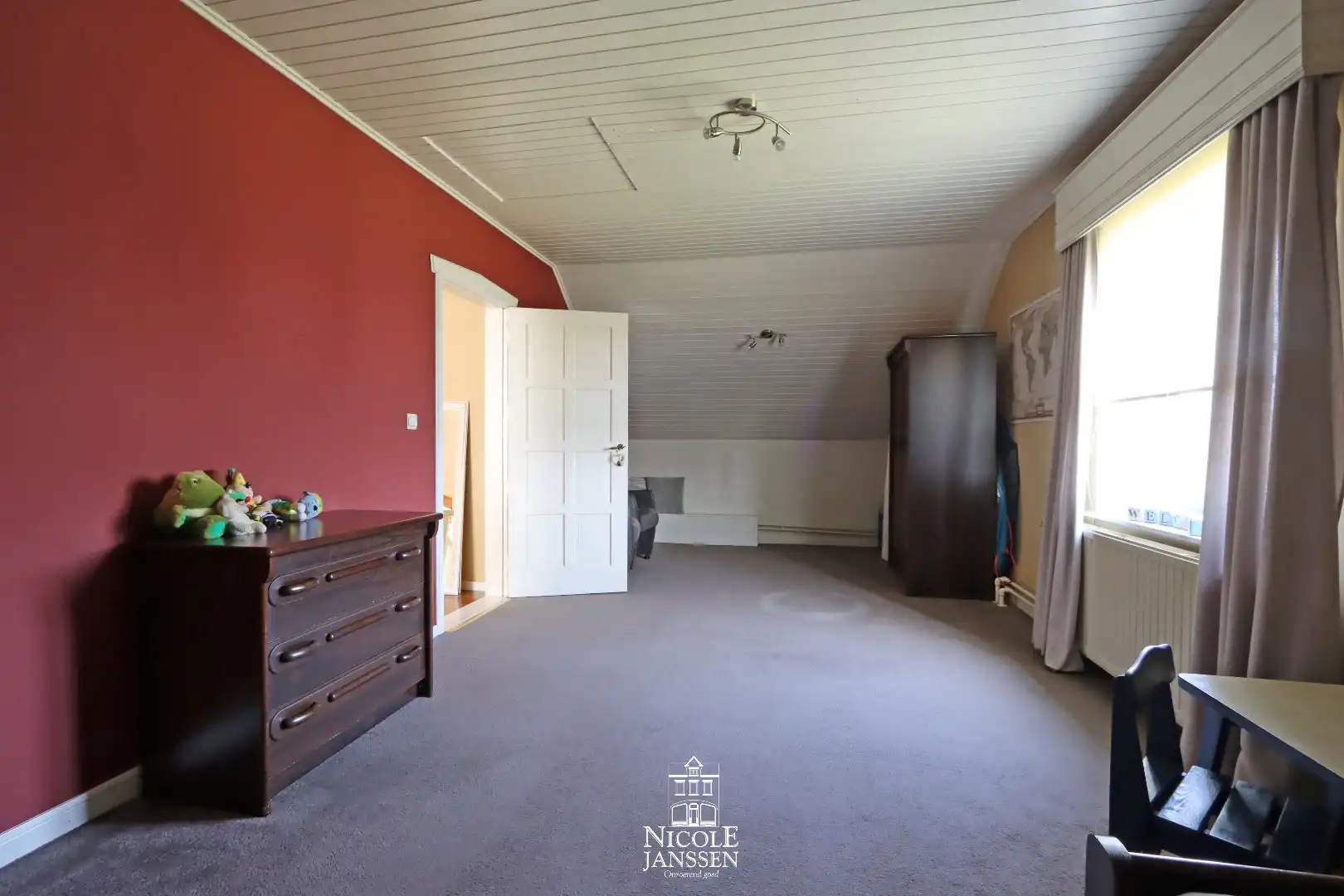 Mooi, verzorgd vrijstaand huis met drie slaapkamers  foto 24