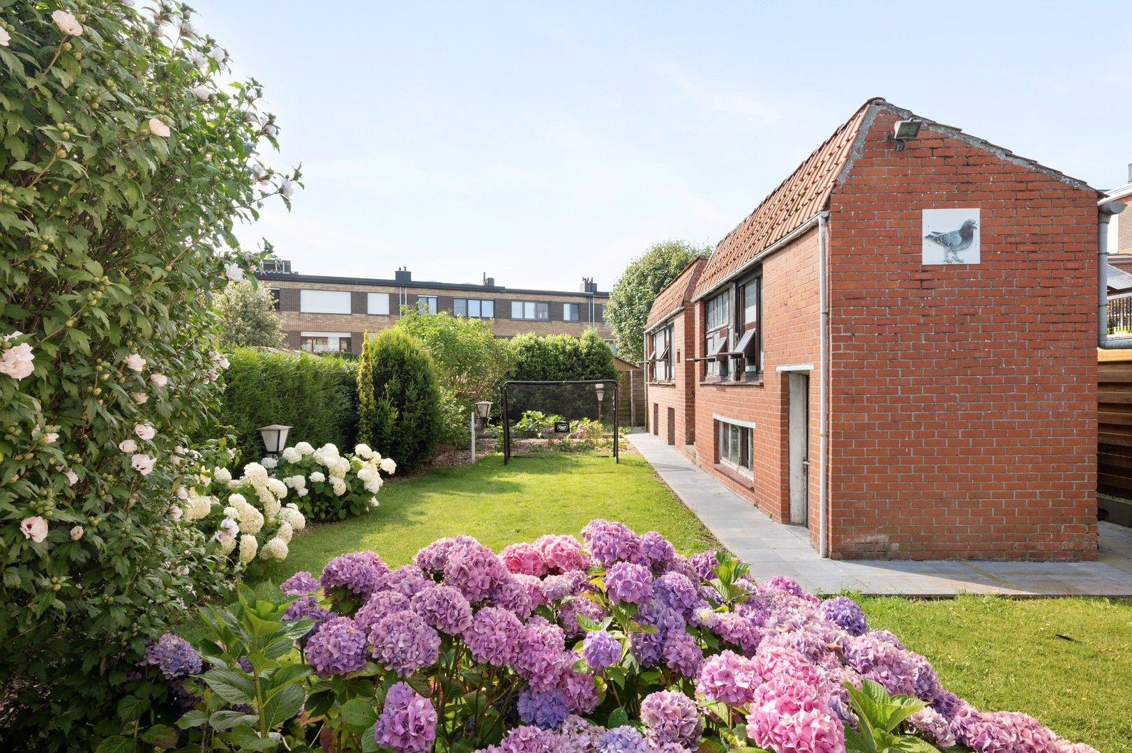 Te renoveren gezellige bel-etage hoekwoning met leuke tuin, 3 slaapkamers en grote garage foto 19