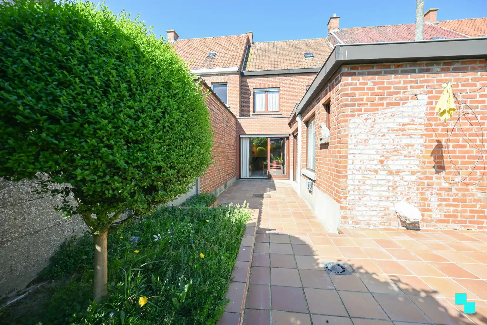 Knusse eengezinswoning met tuin nabij het centrum van Izegem foto 15