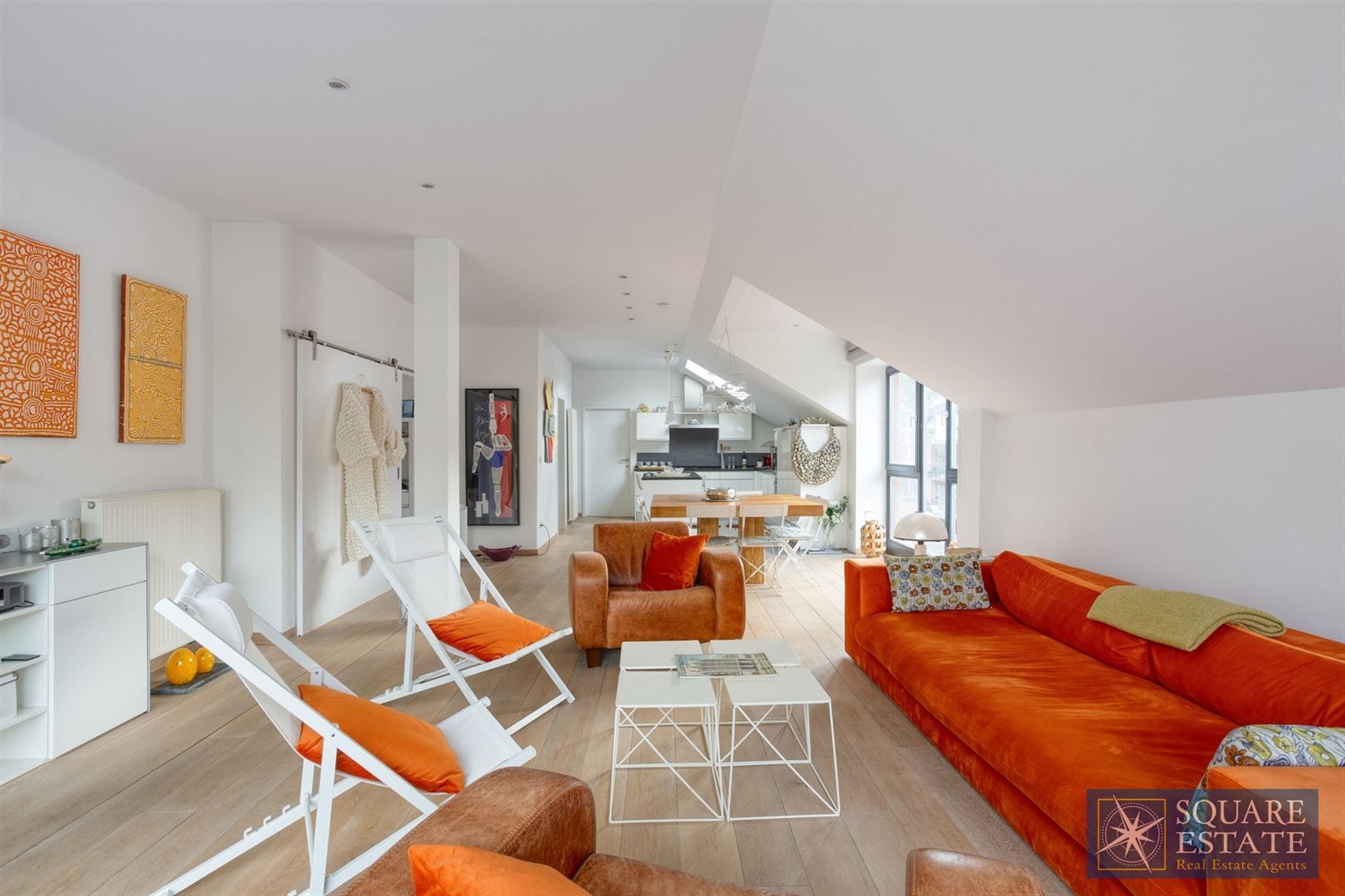 Prachtige loft op ideale locatie in Jette foto {{pictureIndex}}