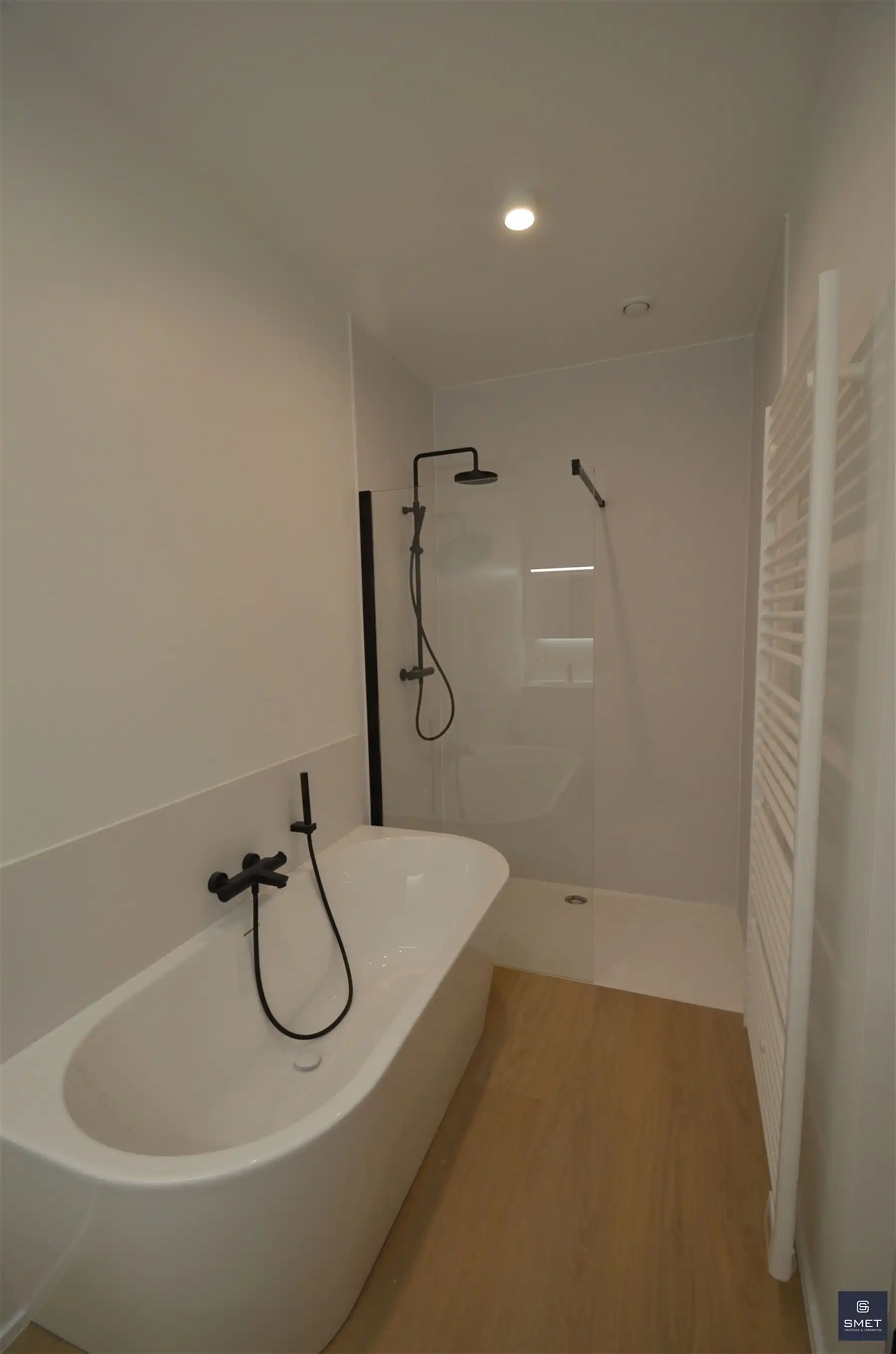 RUIM NIEUWBOUW 1V LOFTAPPT. TE HUUR foto 12