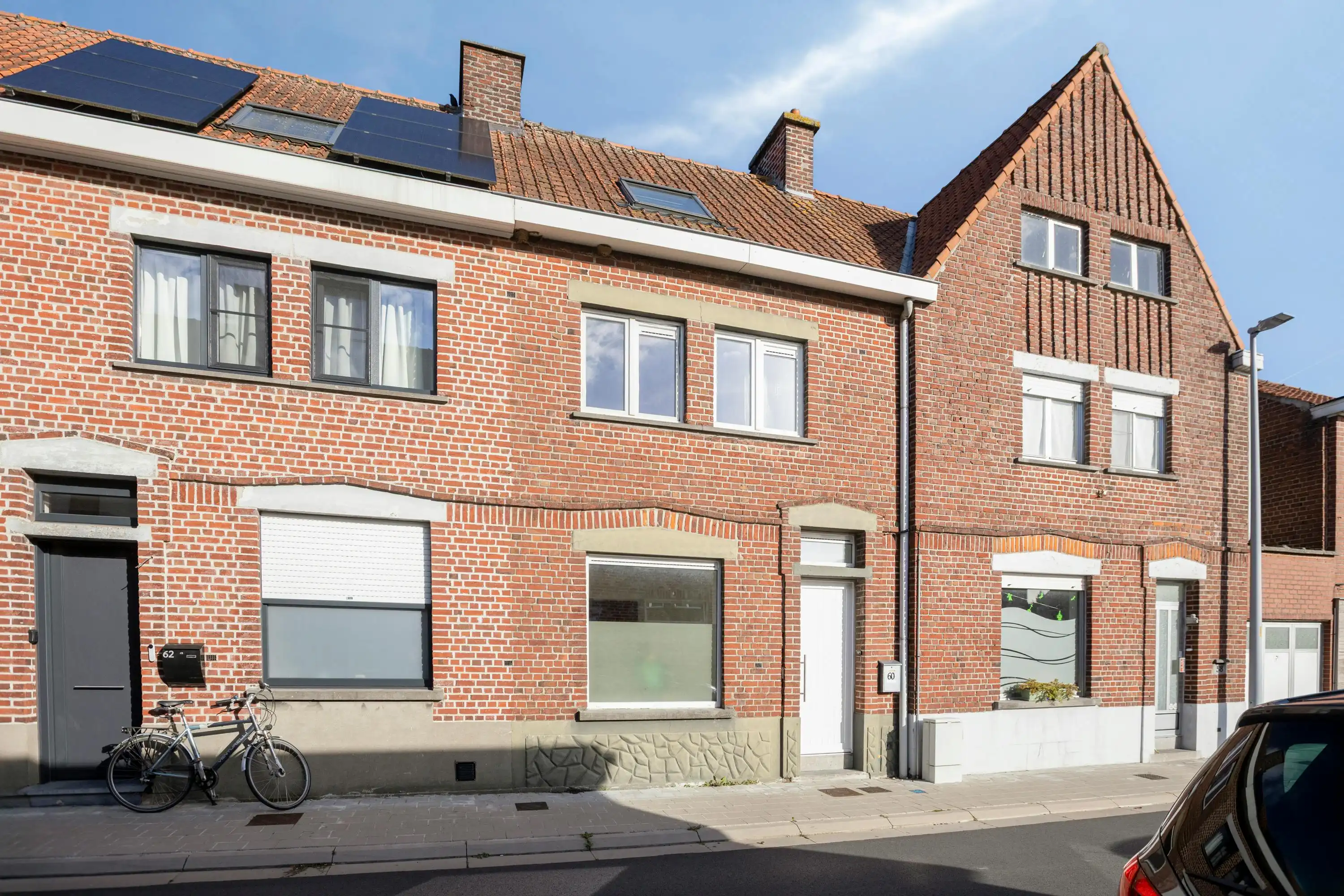 Instapklare woning met 4 slaapkamers en tuin in Ardooie foto 2