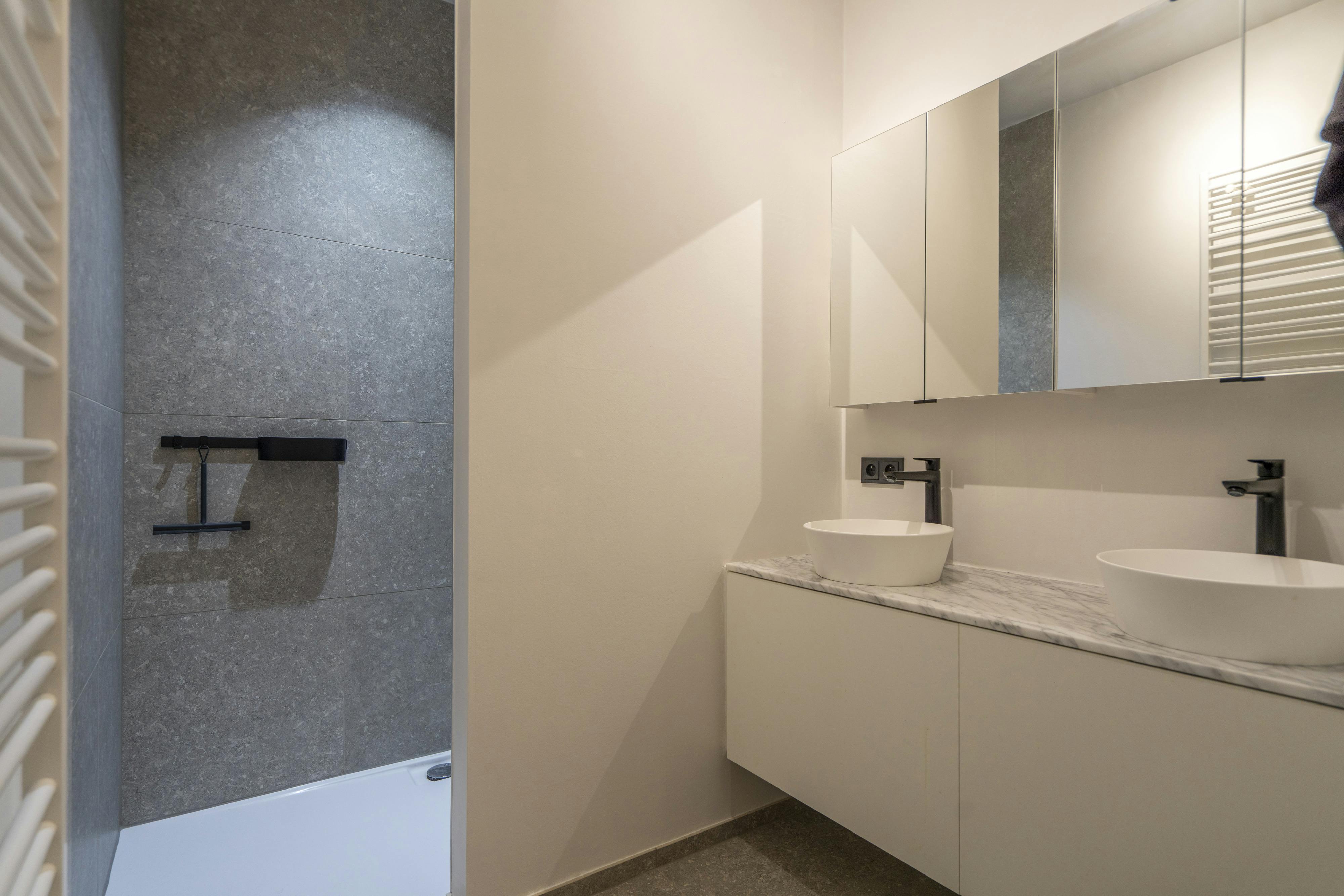 Luxueus appartement te koop in centrum Kortrijk! foto 11