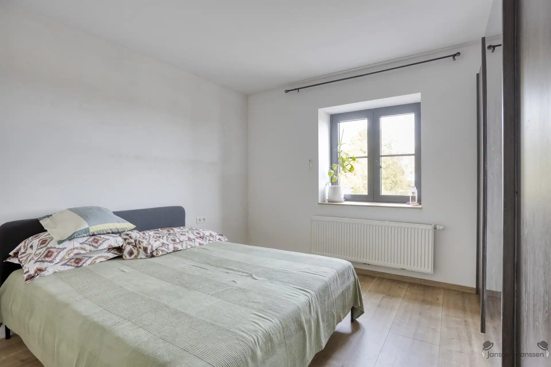 Gerenoveerde energiezuinige woning in het landelijke Budingen foto 16