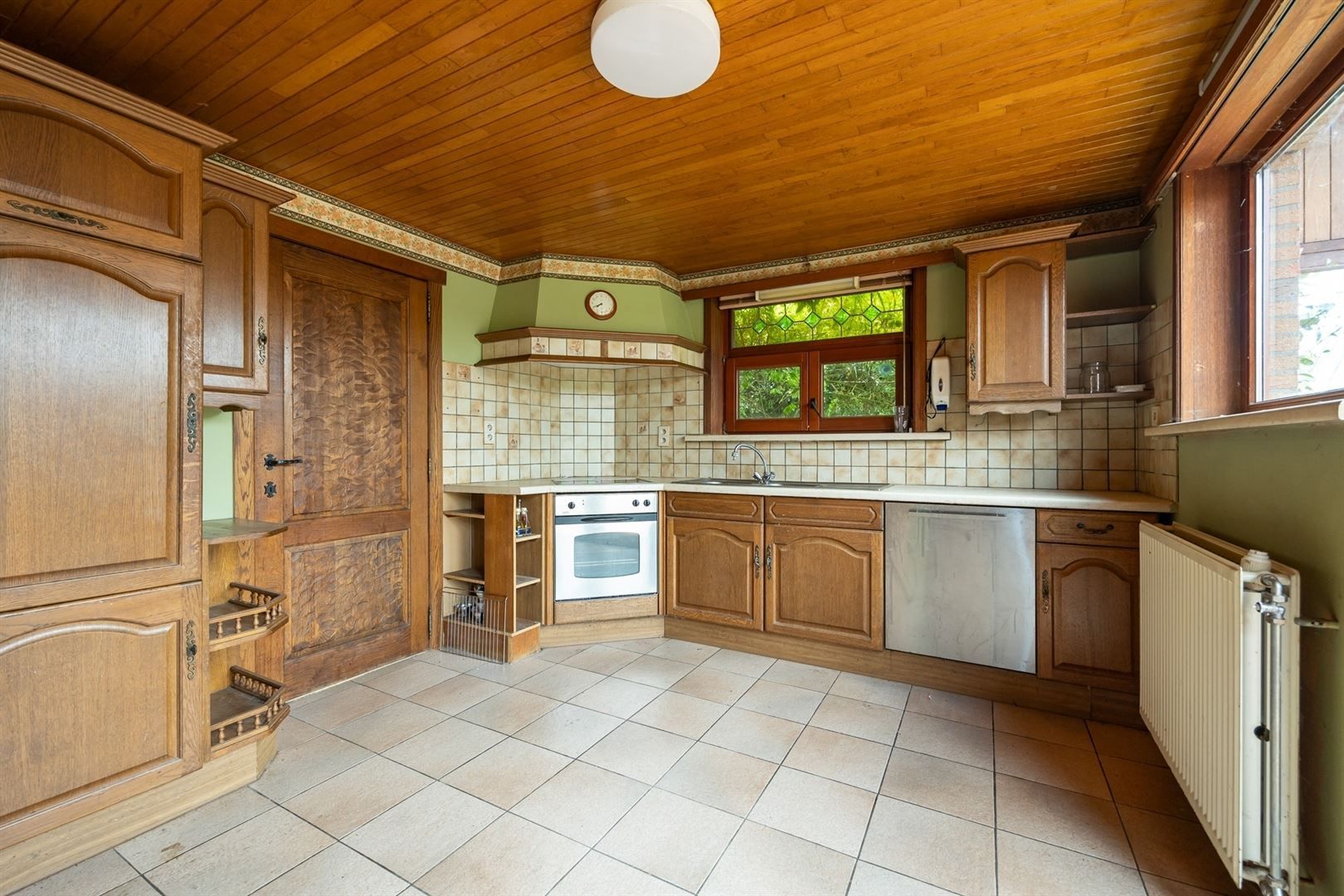 Karaktervolle half open villa met grote tuin 1.189m² in een rustige straat. foto 19