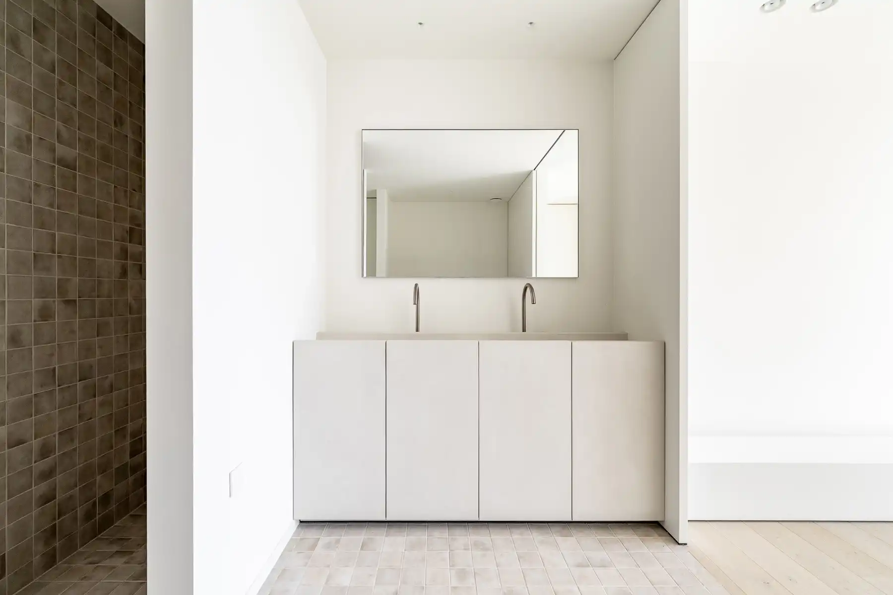 Ongemeubelde nieuwbouwvilla van Govaert & Vanhoutte in Knokke-Heist foto 15