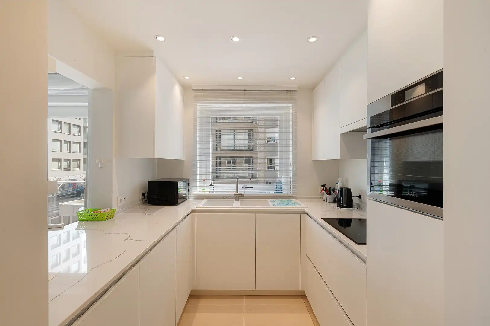 Prachtig gerenoveerd hoekappartement aan het Rubensplein. foto 10