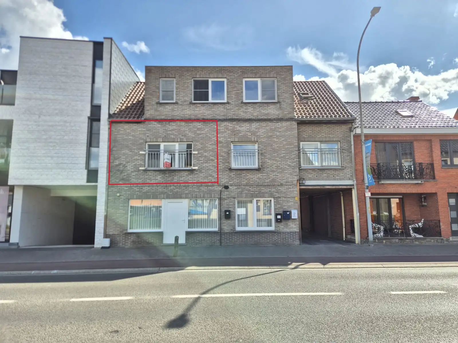 Appartement met 2 slaapkamers en garage nabij Donkmeer foto {{pictureIndex}}