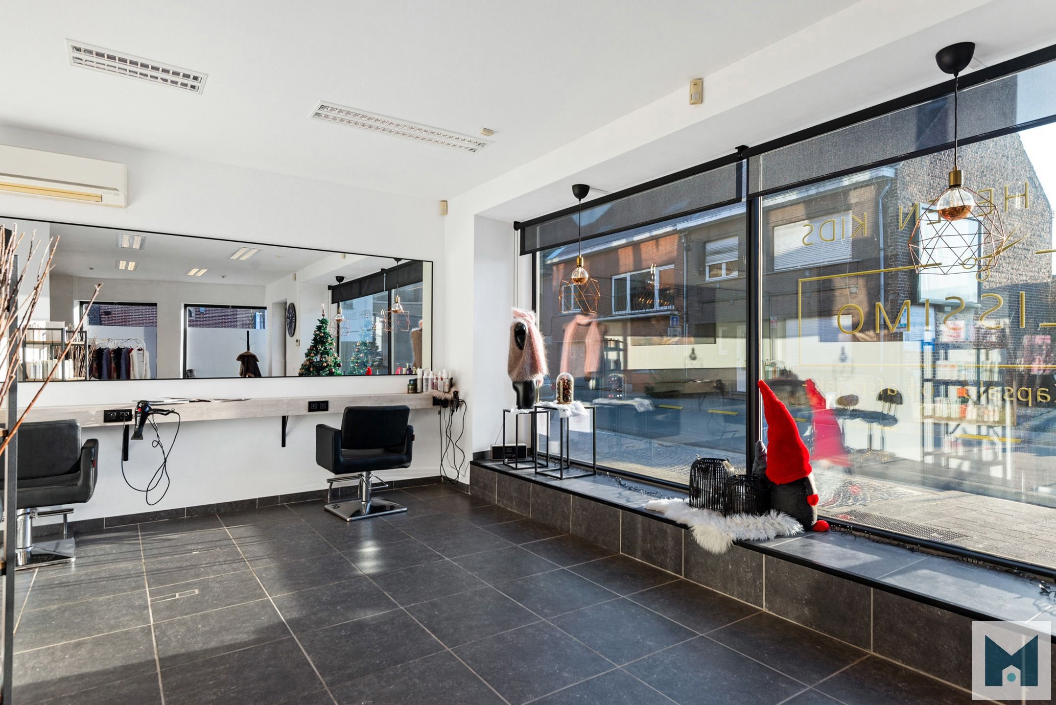 Lichtrijk handelspand in centrum Opwijk! foto 10