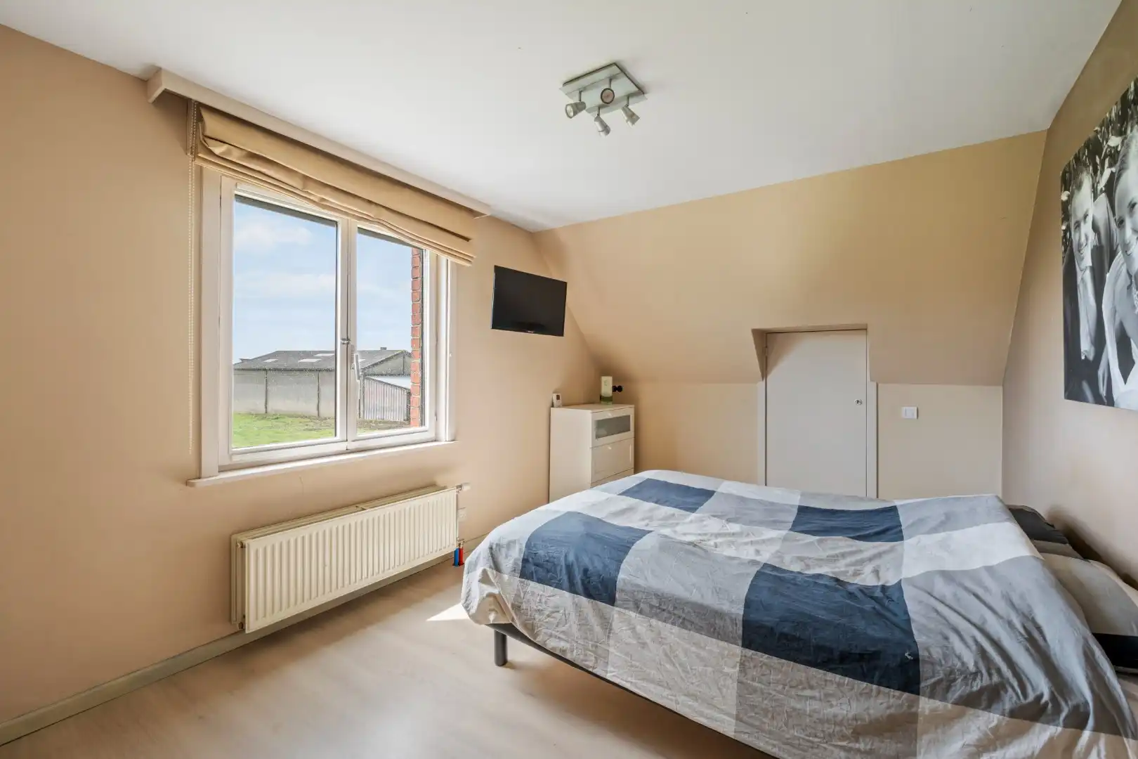 Instapklare halfopen woning met garage, tuin en bijgebouw in Moorsele foto 14