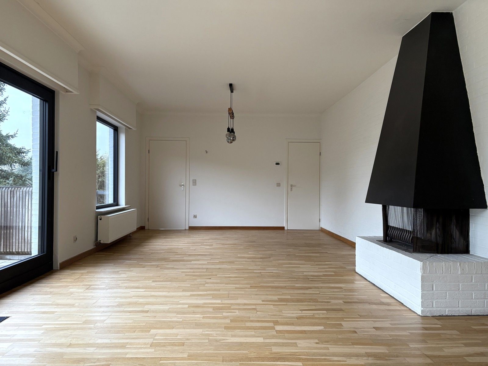 Ruime gezinswoning - rustig wonen in het groen. foto 4