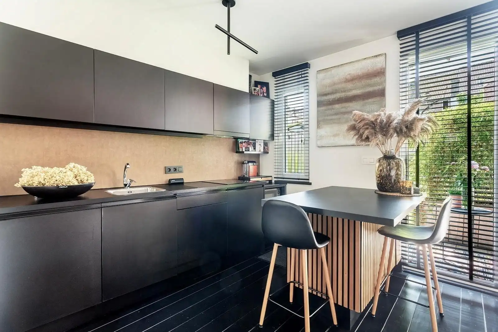 Hoogwaardig afgewerkt appartement met zonnig terras foto 6