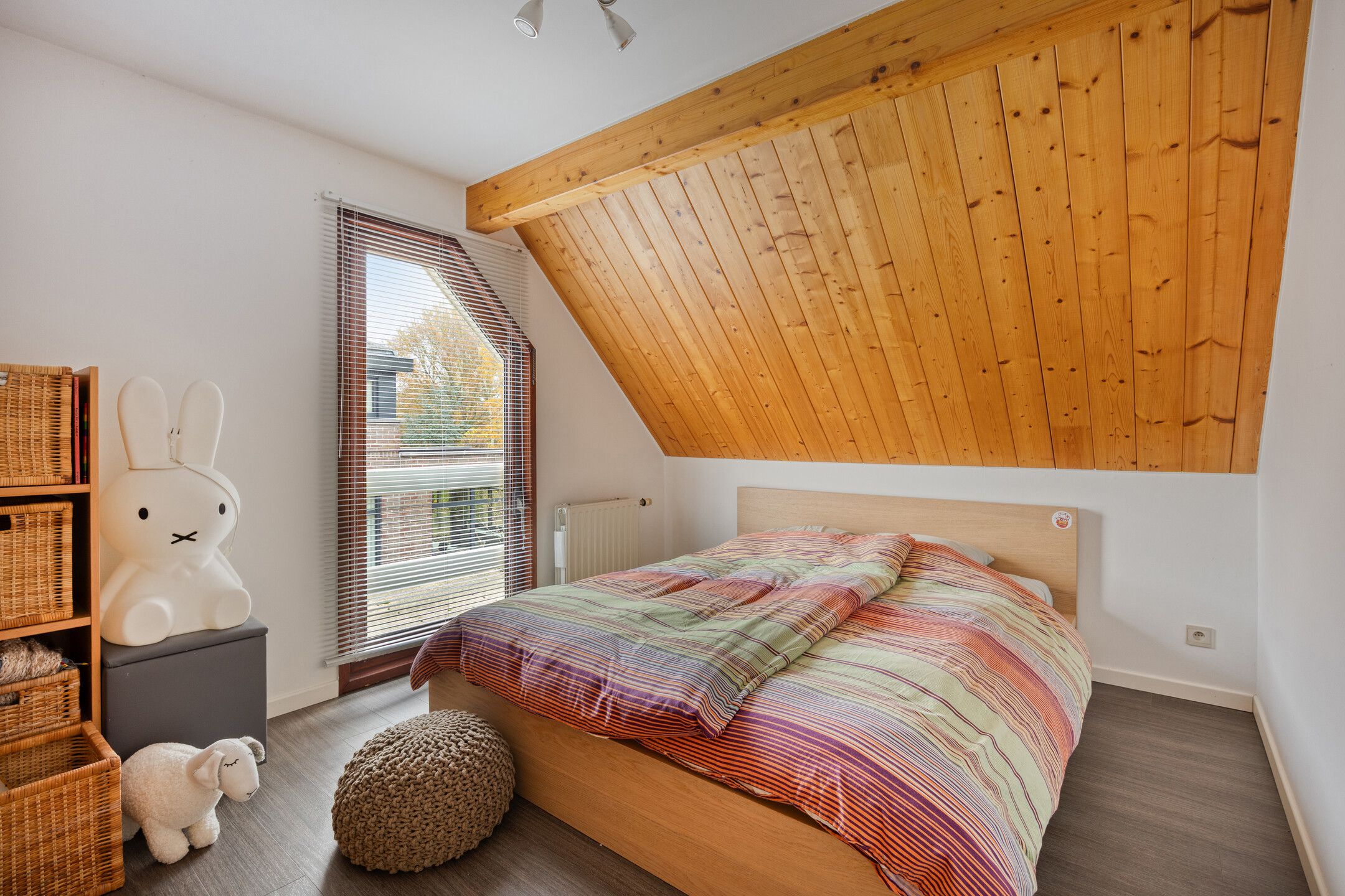 Energiezuinige woning met 5 slaapkamers & tuin op toplocatie foto 12