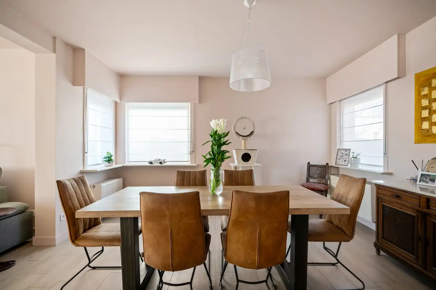 Energiezuinige gerenoveerde woning met 2 ruime slaapkamers en garage foto 3