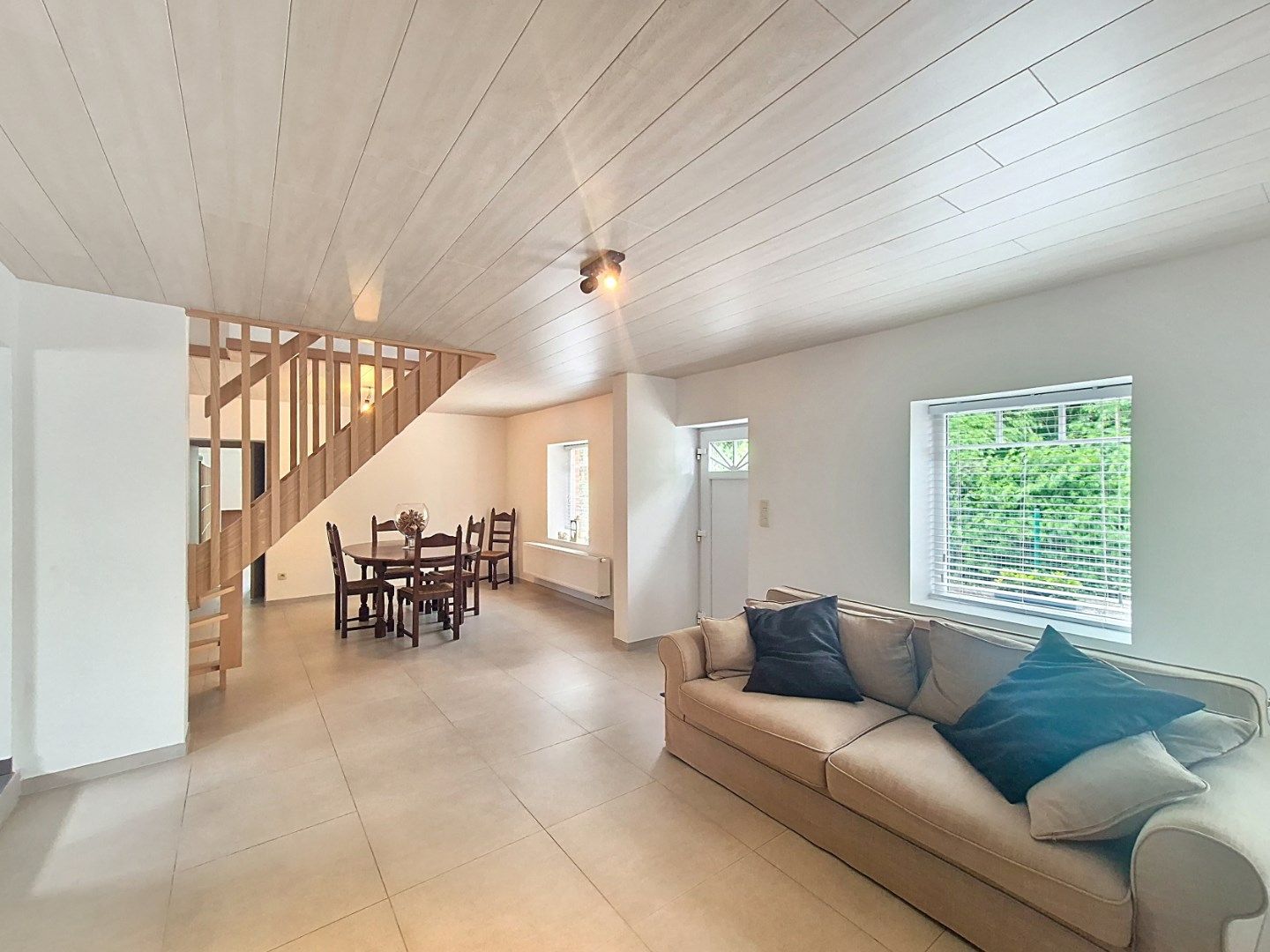 Gerenoveerde woning met 3 slaapkamers foto 4