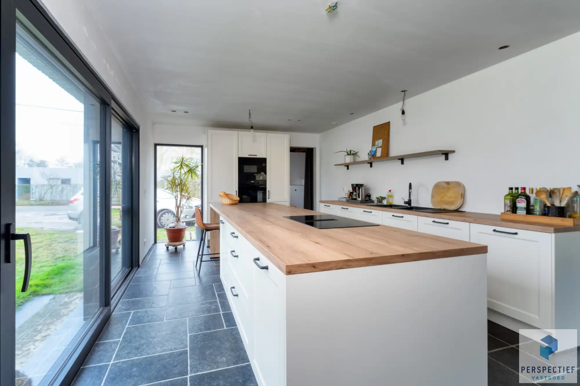 Charmante energiezuinige hedendaagse landelijke villa met tuin op 1067m² foto 3