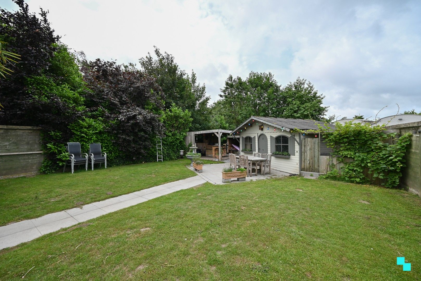 Verrassend ruime woning met 4 slaapkamers te Roeselare foto 20