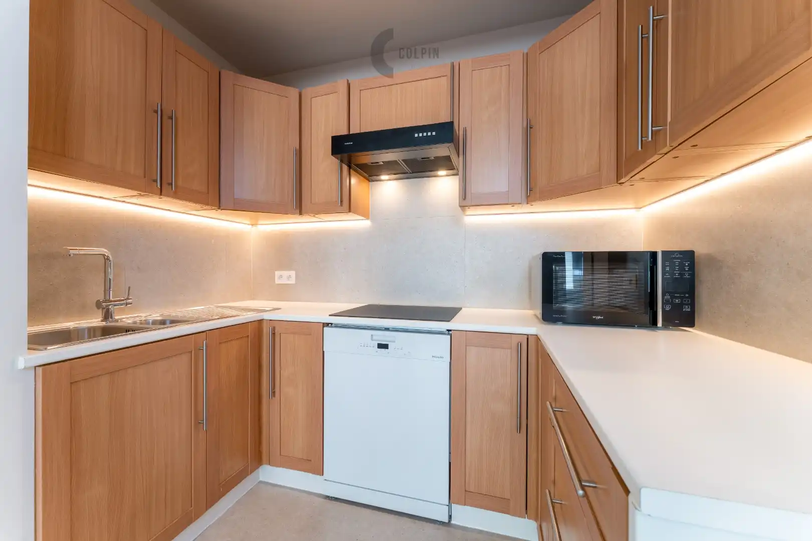 Smaakvol en instapklaar 2 slaapkamerappartement met zijdelings zeezicht foto 6