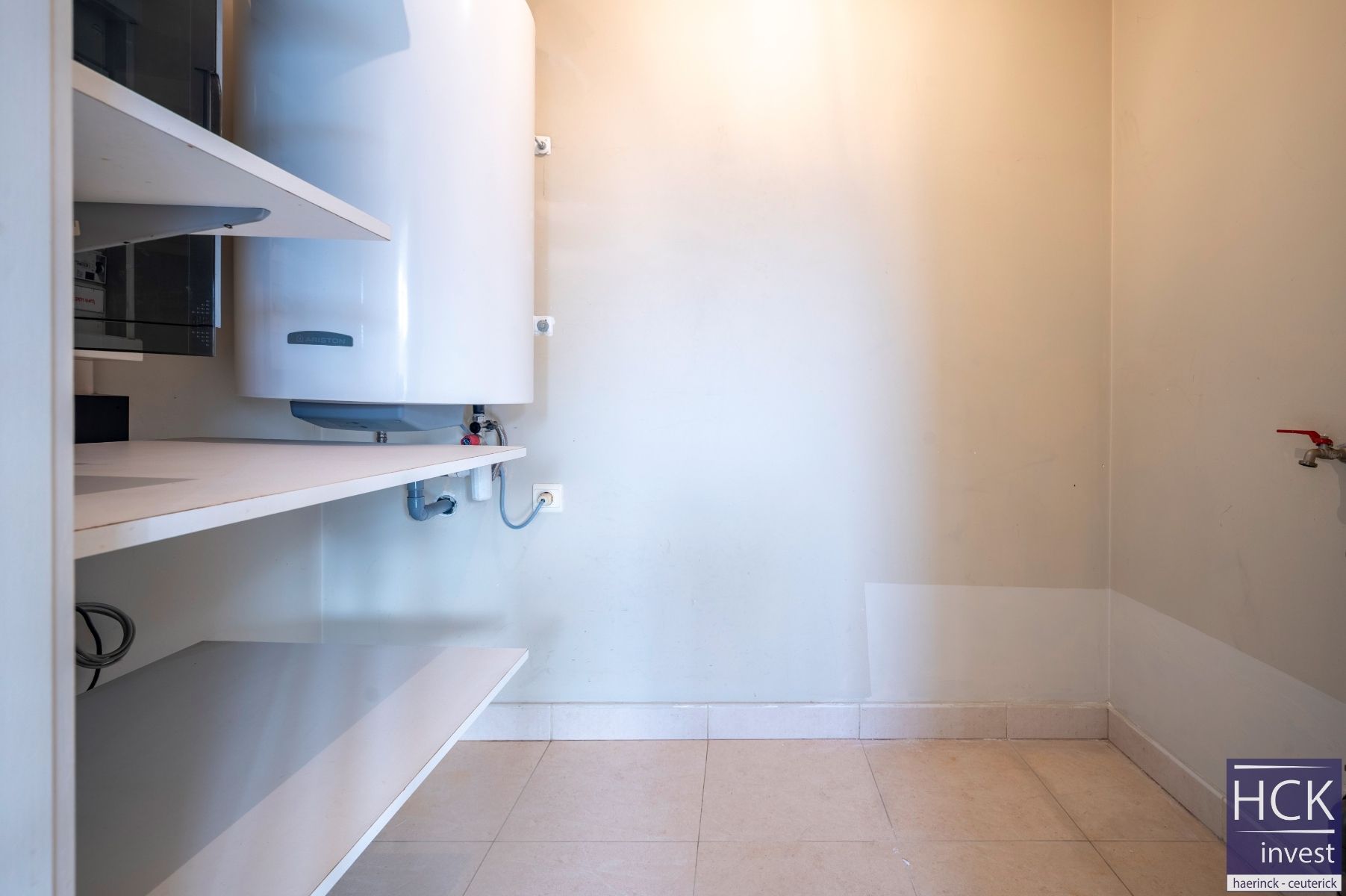 KRUISHOUTEM - Ruim duplex appartement + staanplaats op topligging! foto 10