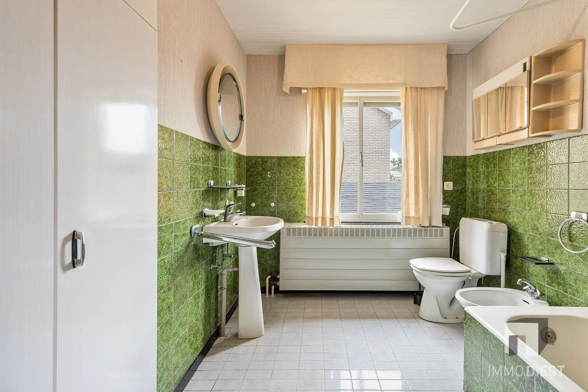 Op te knappen betaalbare split-level woning te Schaffen, kort bij de Bossen van Hees foto 24