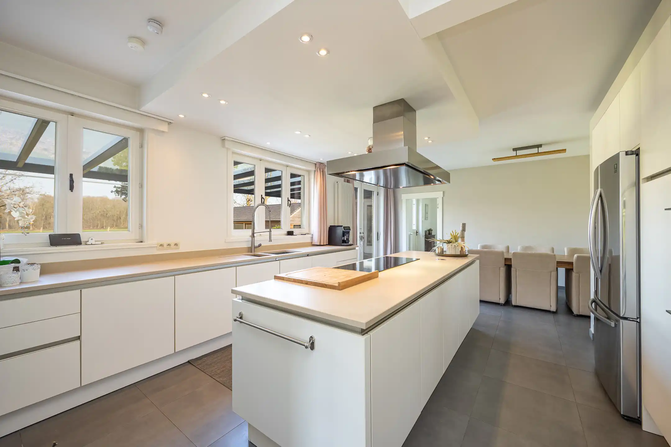 KONTICH - Exclusieve Tudor-villa met zwembad op prachtig perceel  foto 7