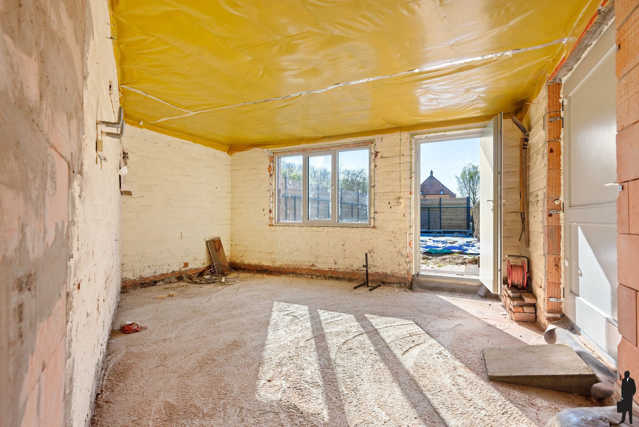 Af te werken woning in het centrum van Kontich-Kazerne foto 13