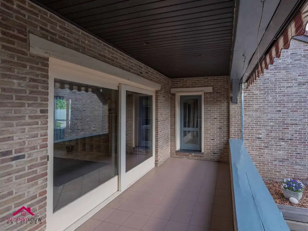 Riante vrijstaande woning met praktijkruimte foto 31