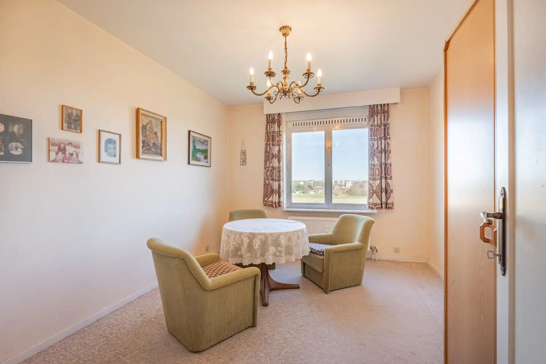 Lichtrijk appartement met panoramisch zicht foto 11