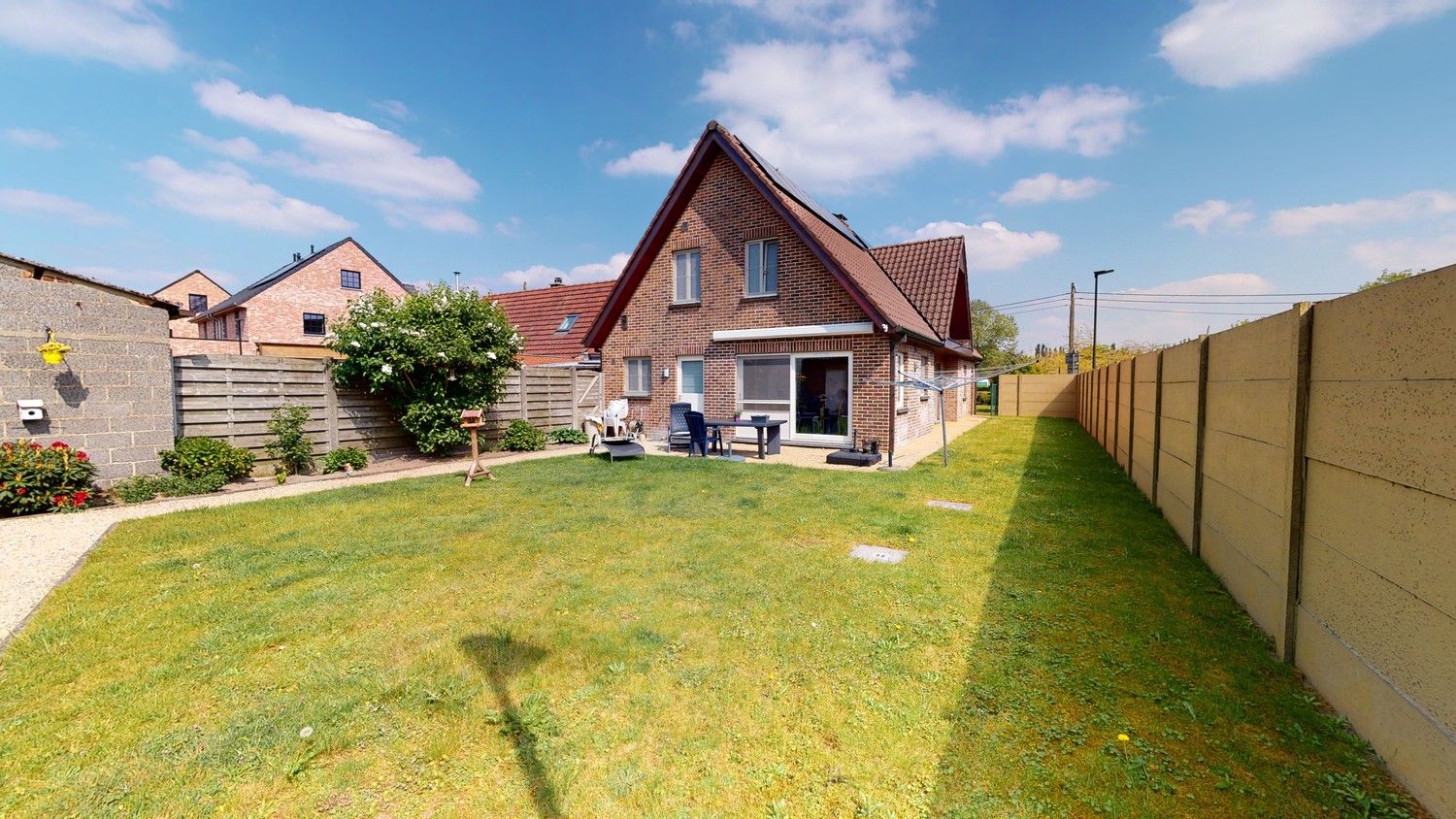 Ruime woning met 3 slaapkamers! foto 15