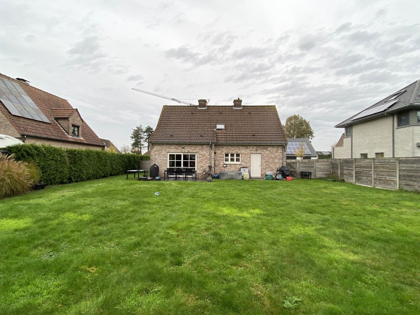 Ruime gezinswoning in een residentiële omgeving foto 16