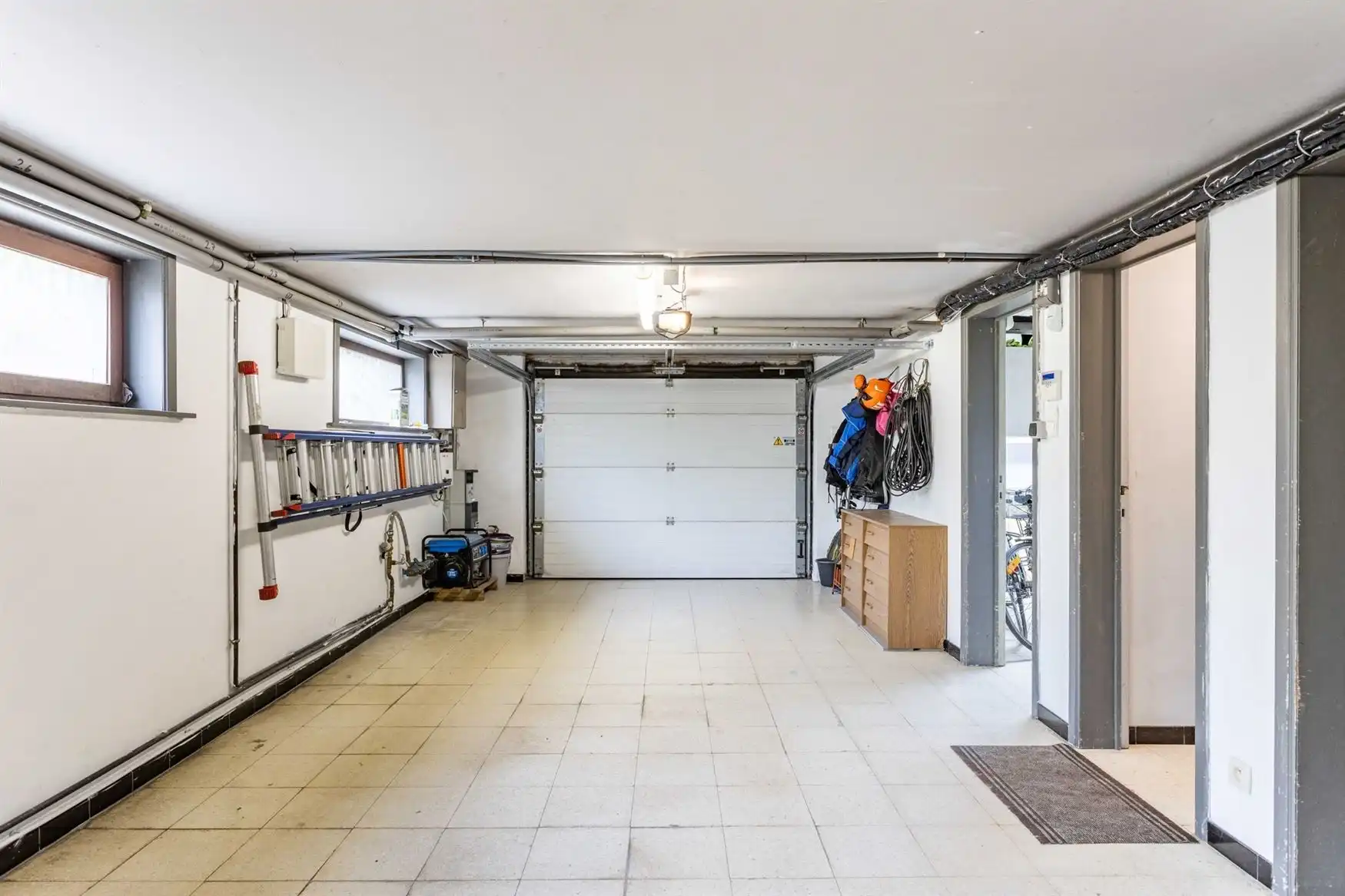 Ruime villa met karakter en veelzijdige ruimtes in Landegem foto 21
