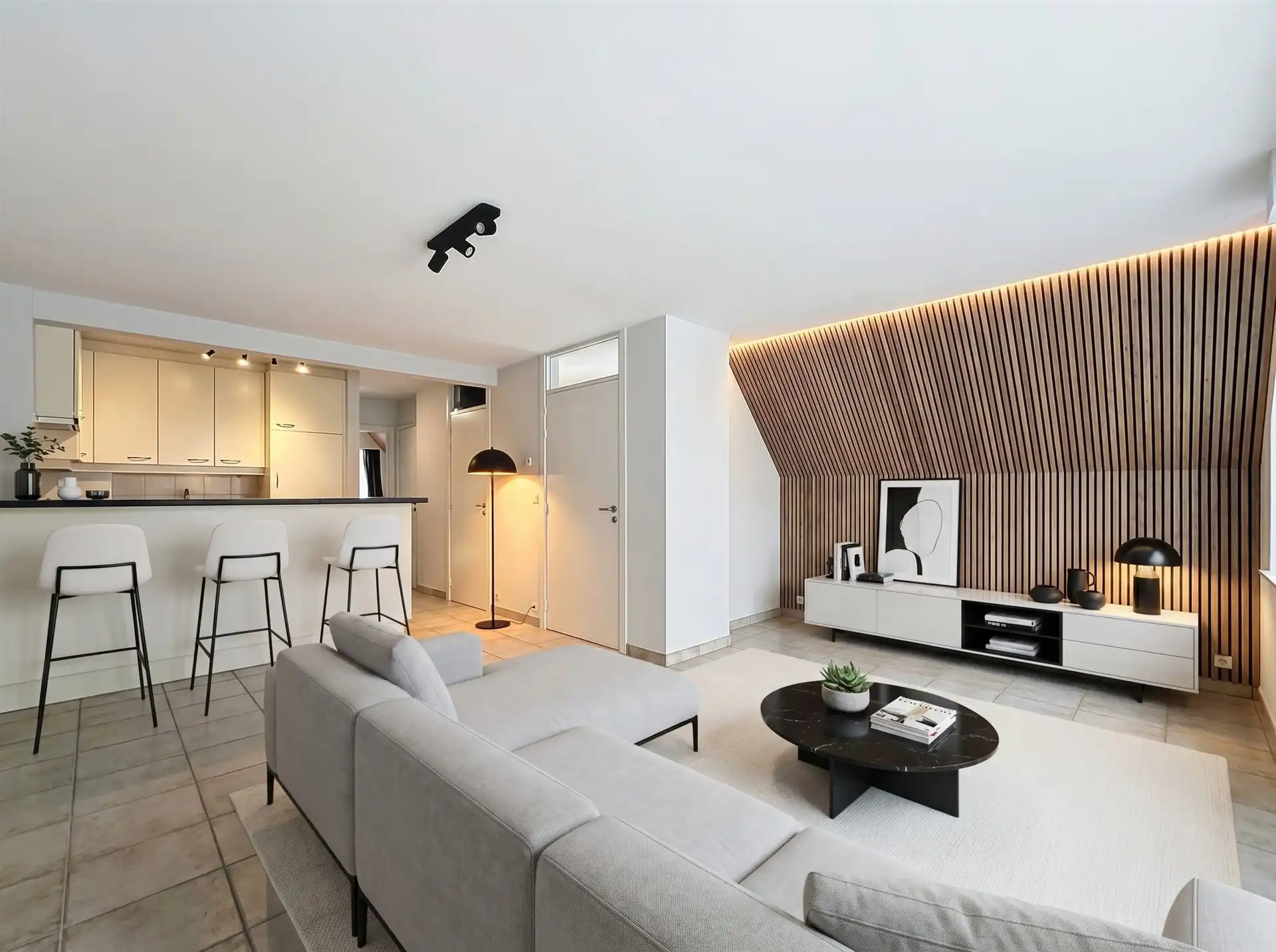 Instapklaar appartement met 2 slaapkamers en terras foto {{pictureIndex}}