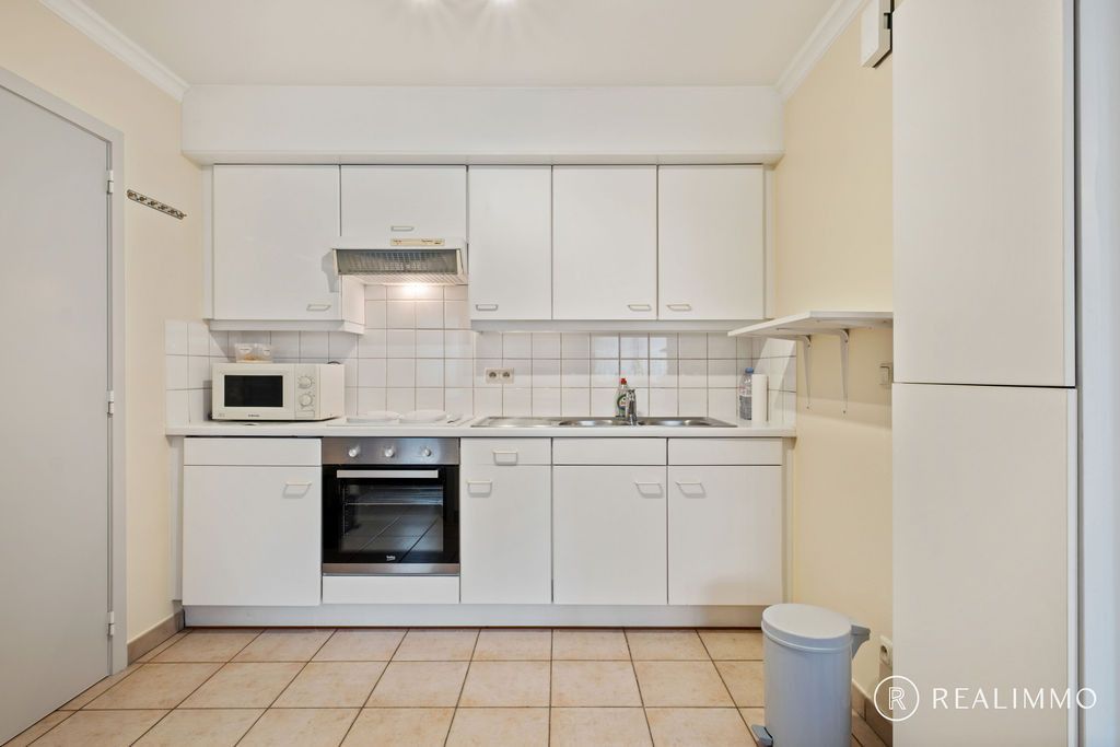 Instapklaar appartement met staanplaats en berging foto 5