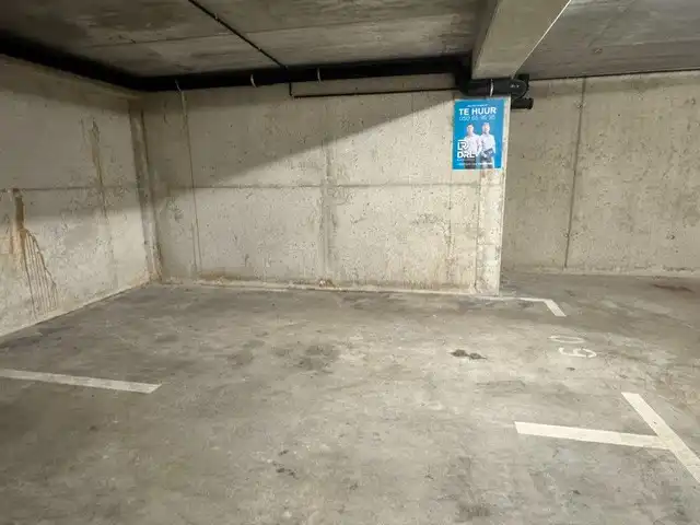 ONDERGRONDSE PARKEERPLAATS te BRUGGE foto 4