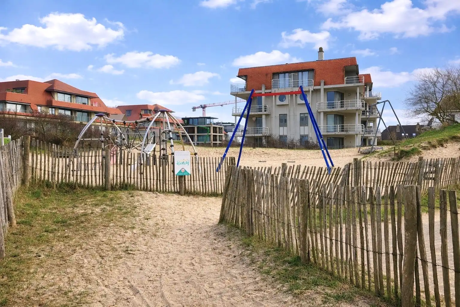 Prachtig appartement met ruim zonneterras op toplocatie in Koksijde vlak bij het strand!  foto 5