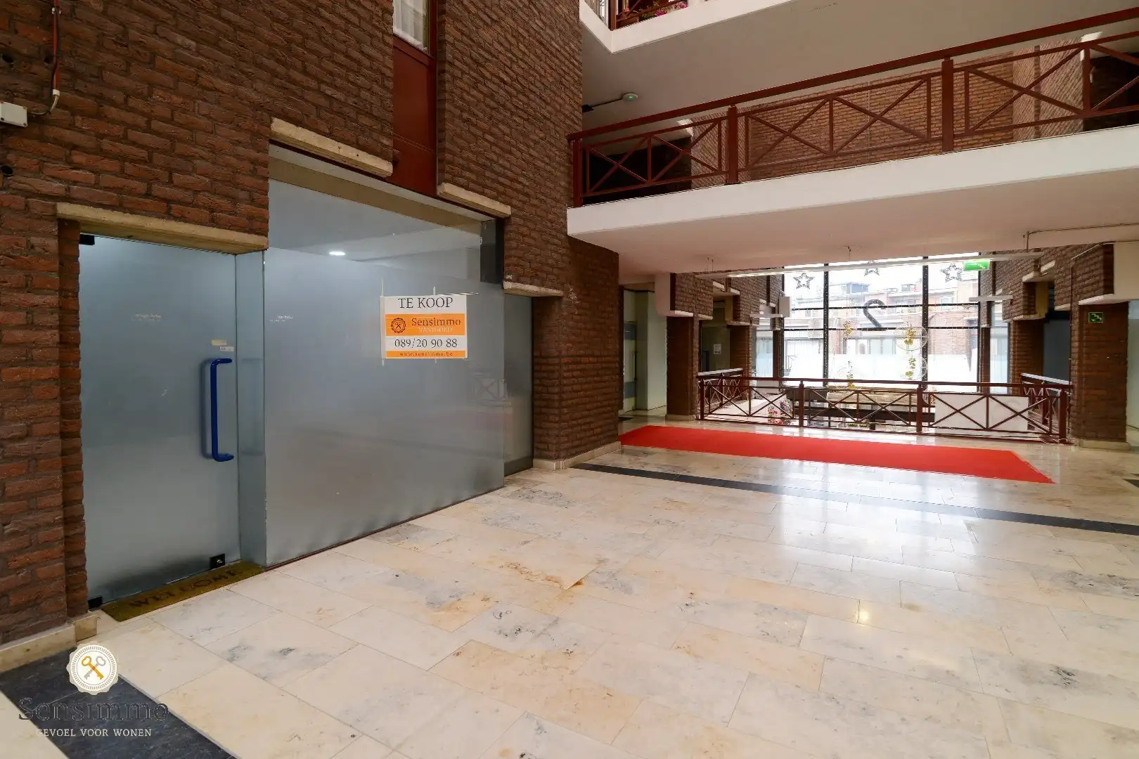 Handelsruimte in het hartje van Genk foto 12