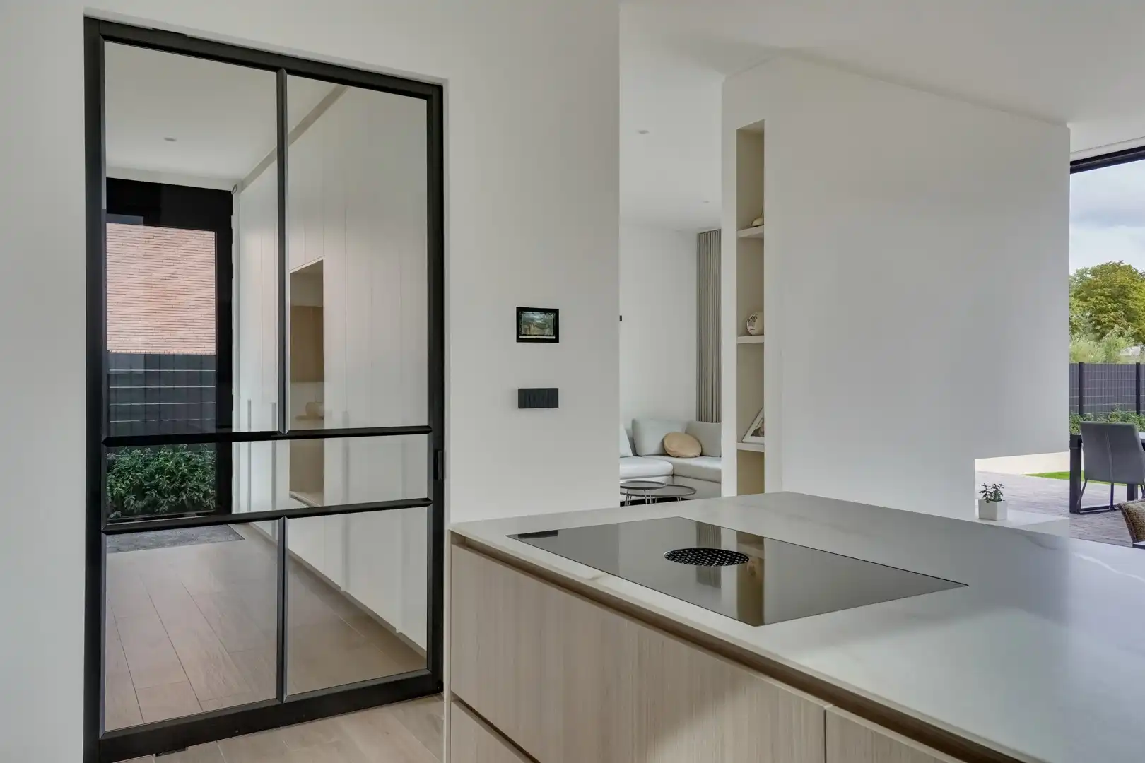 Luxe gelijkvloerse villa met zwembad & multifunctioneel poolhouse te Lanklaar foto 5