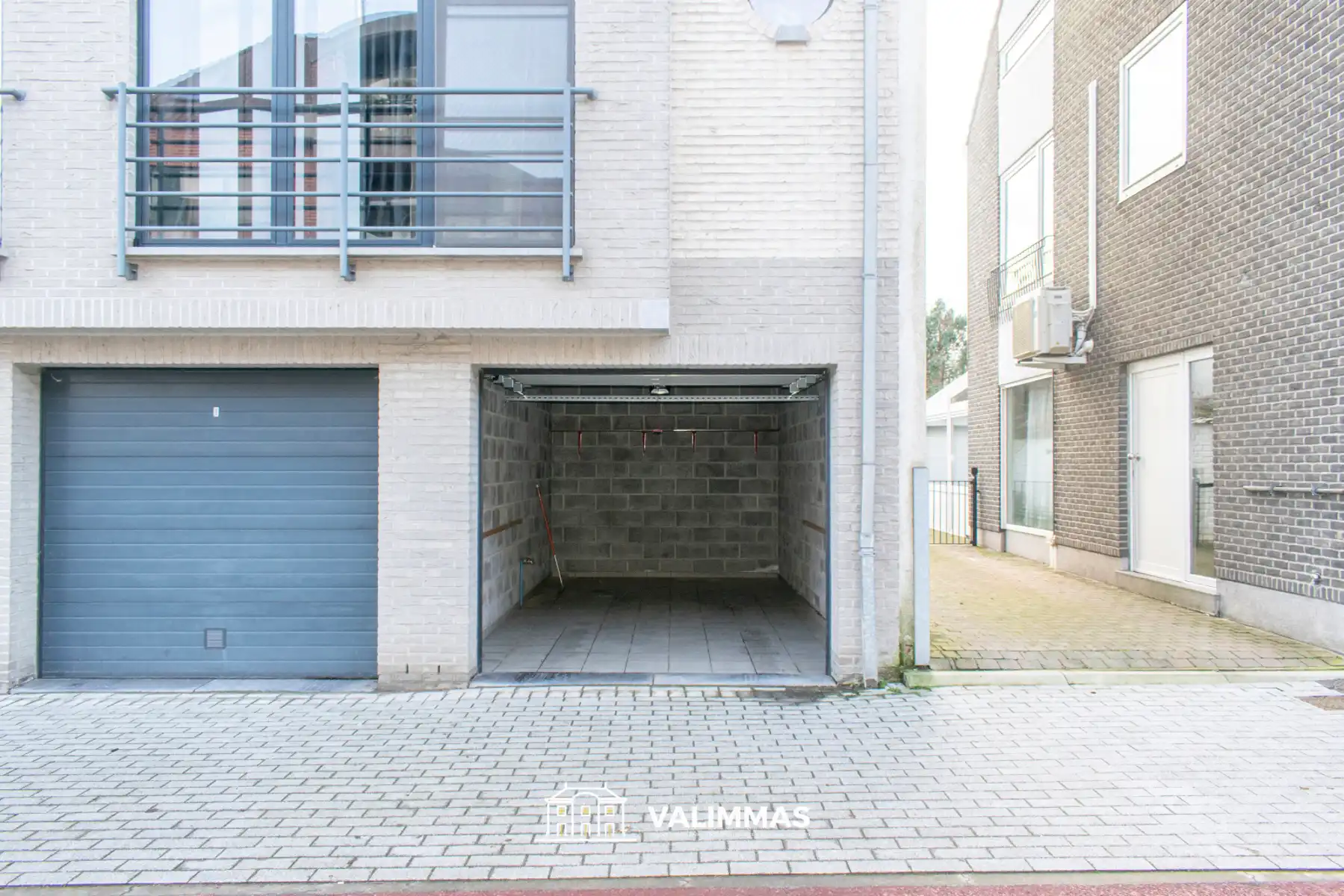 Verzorgd & instapklaar appartement met individuele garage... foto 10