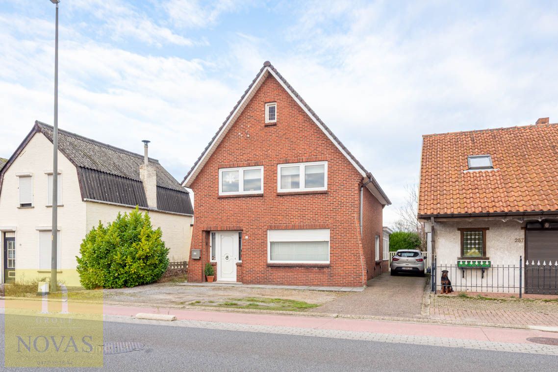 Hoofdfoto van de publicatie: Gezellige woning met 3 slaapkamers, fijne woonkamer en diepe tuin