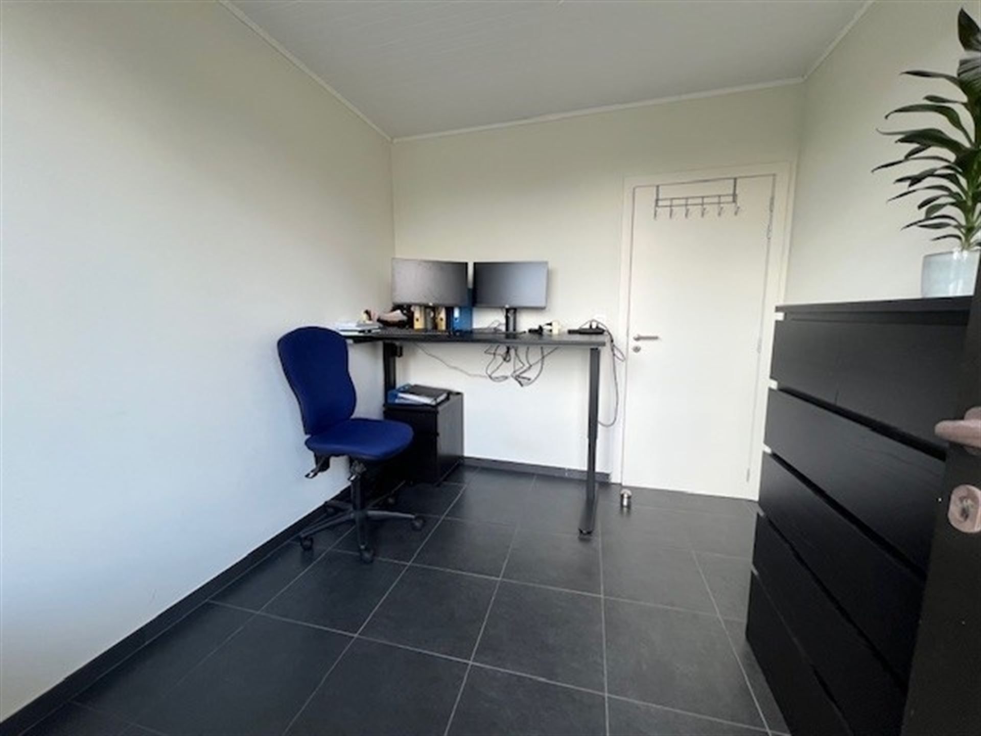 Gezellig 2-slaapkamer appartement in hartje Wilrijk foto 9