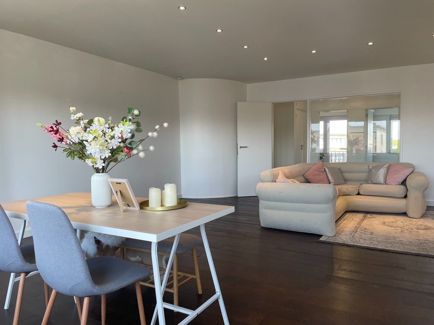 Modern & energiezuinig appartement met terras, autostaanplaats en kelder – instapklaar! foto 3