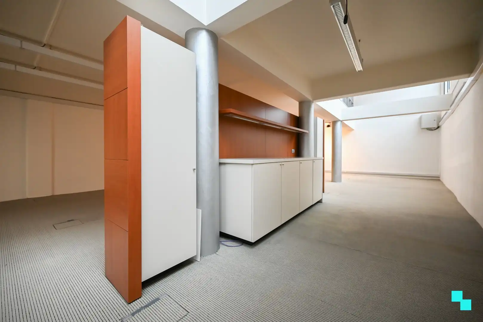 Commercieel gebouw van ca. 206 m² in het centrum van Izegem foto 10