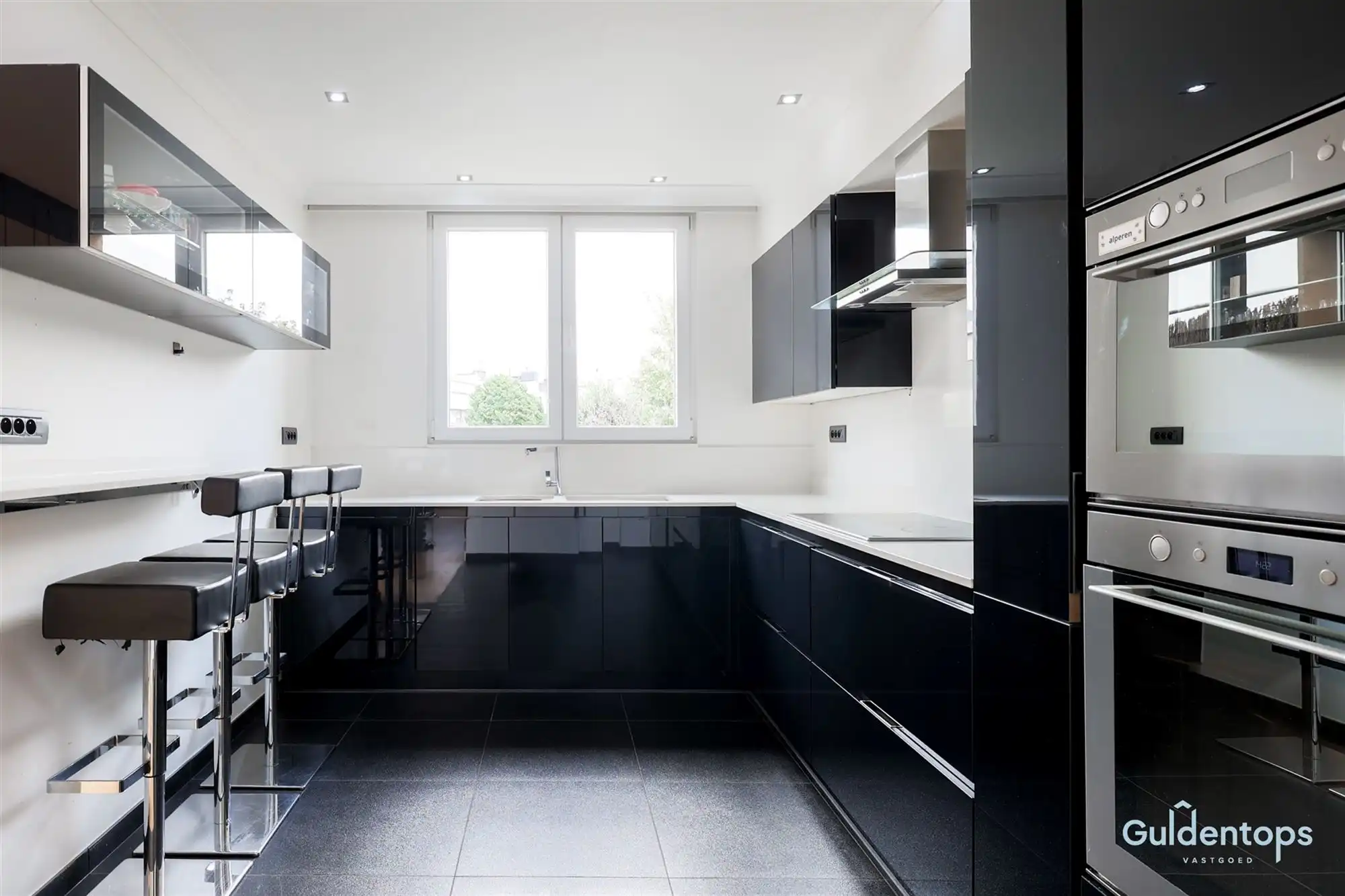 Knappe ruime woning op absolute toplocatie foto 15