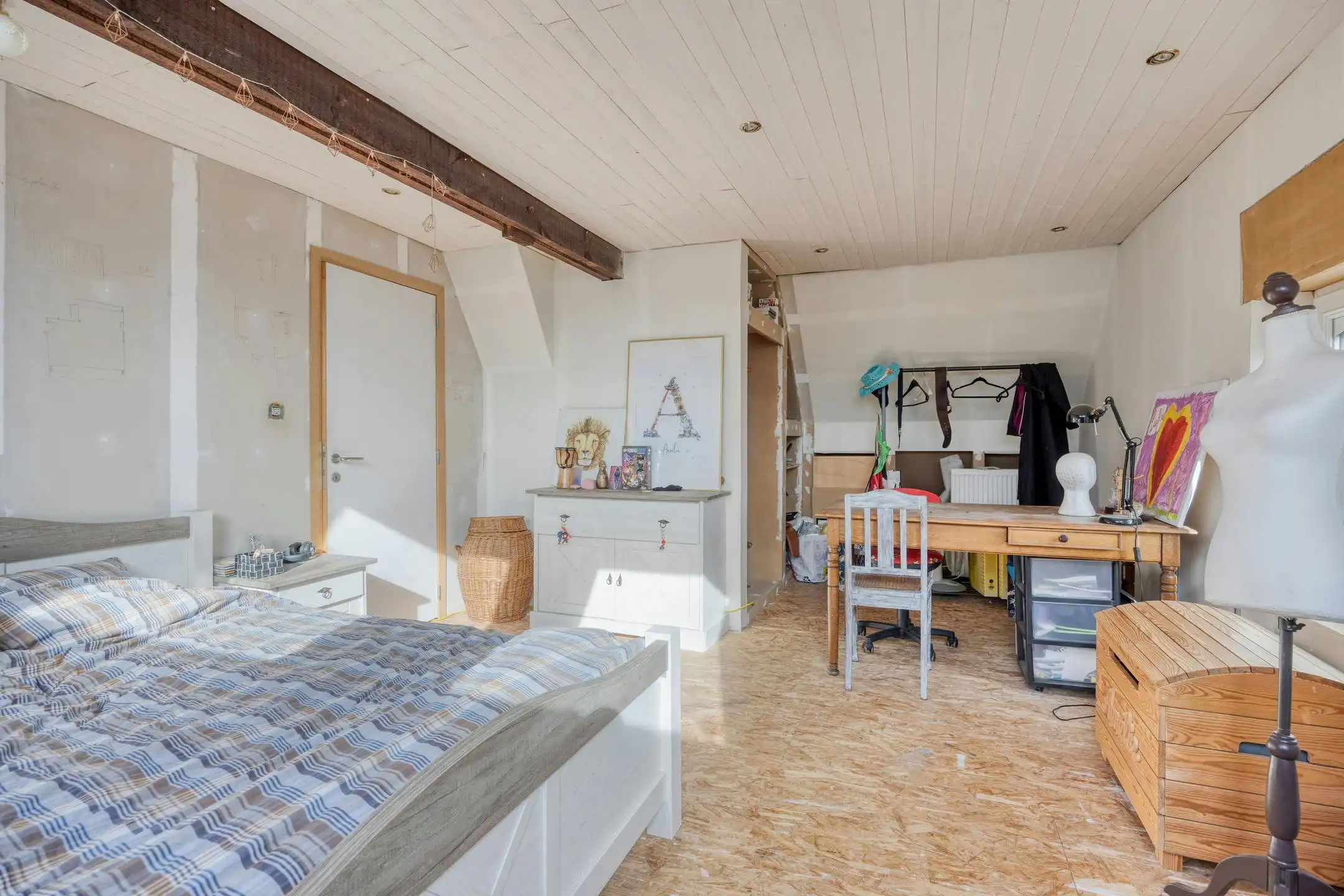 Ruim halfopen huis met 3 slaapkamers te koop in Eeklo foto 19