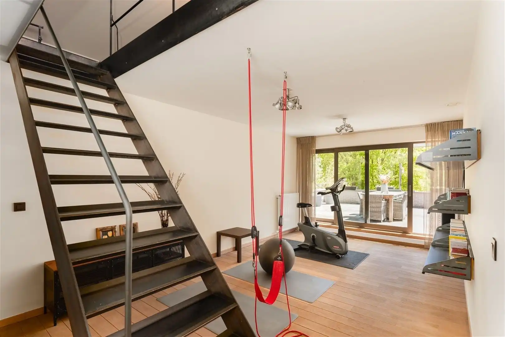 Exclusieve familievilla met zwembad aan de Kesselse Heide. foto 22