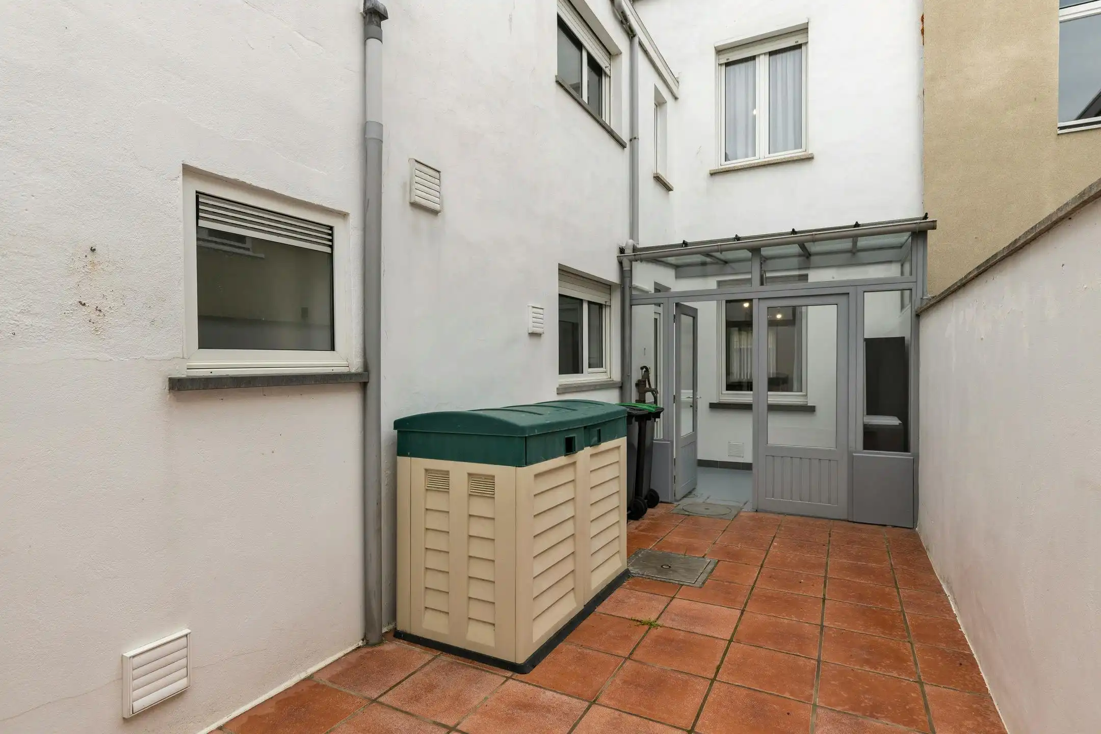 Ruim huis te koop met 6 slaapkamers in Blankenberge centrum foto 21